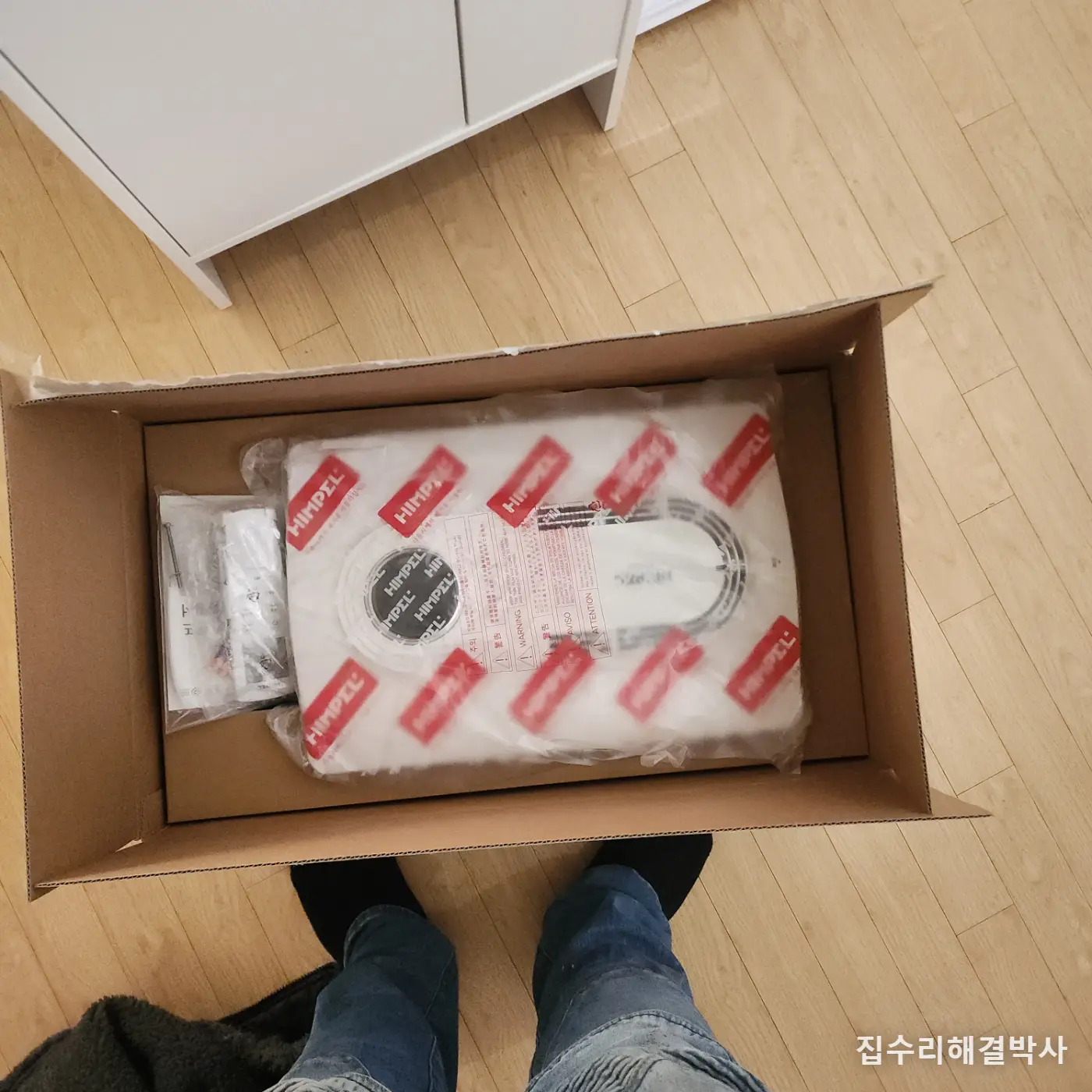 환풍구가 아예 없는 화장실 — 타공할 자리부터 찾아야 합니다 시공 사진 3