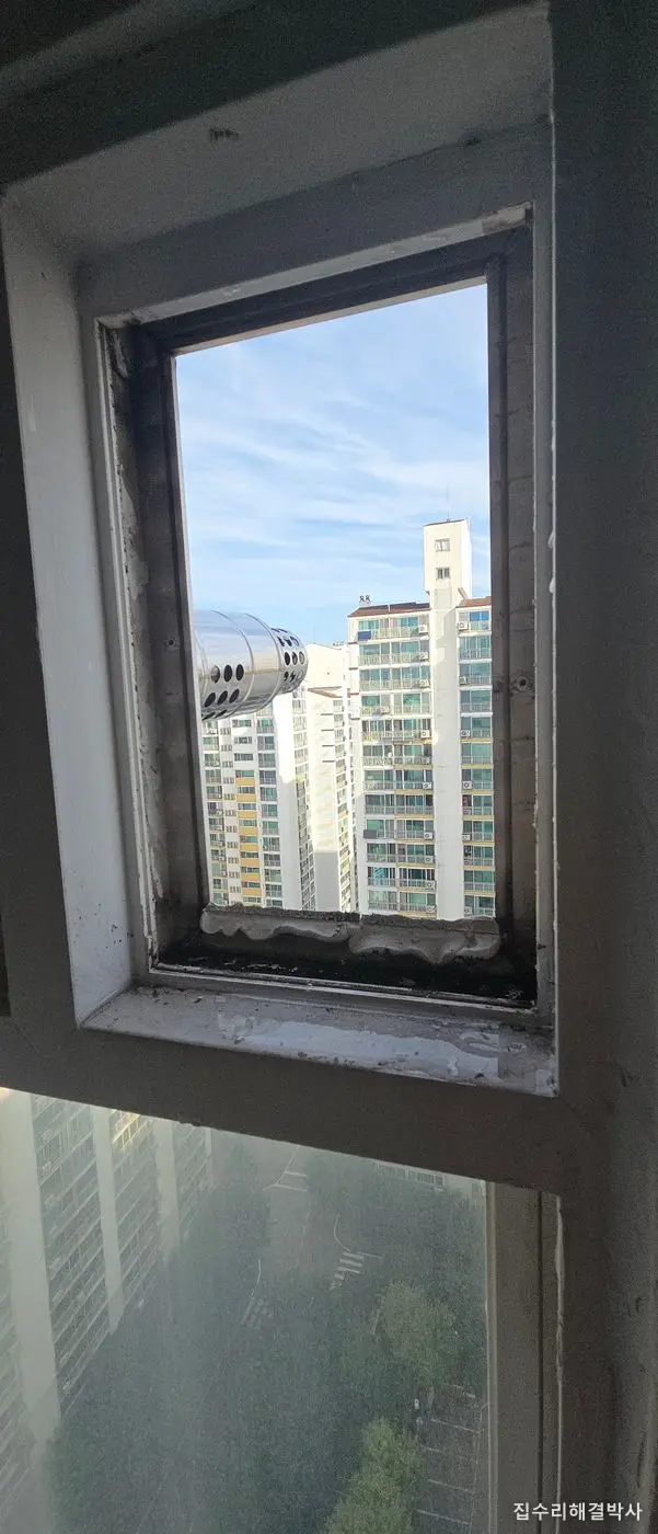 보일러실 환기창 교체 작업 과정