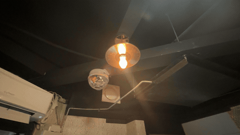 트렌치 세 번 고쳐도 새는 지하 음식점 — 스텐 차수판·에어컨 펌프로 물길 옮기기 작업 후