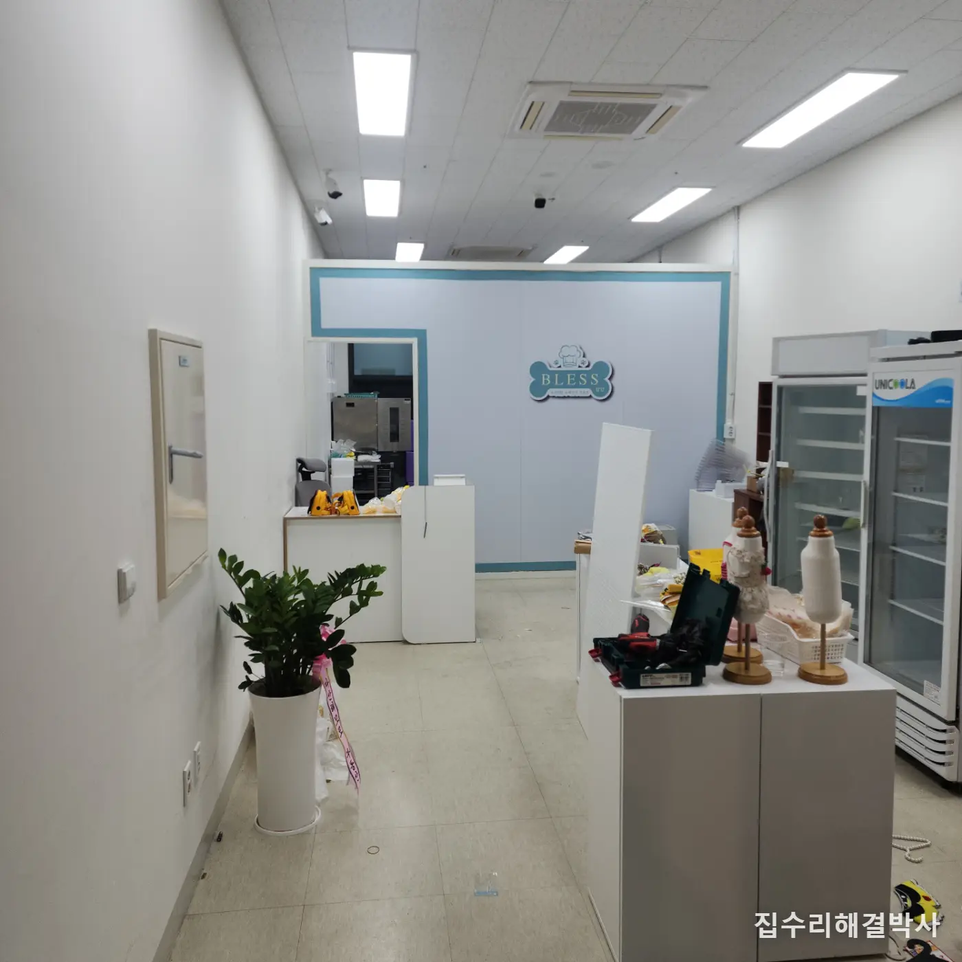 폐업상가 원상복구 — 가벽 철거부터 수도·전기, 타공자국 복원까지